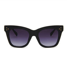 Load image into Gallery viewer, Bold Frame Classic Cat Eye Sunglasses Sunglasses black