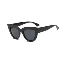 Load image into Gallery viewer, loomrack Bold Frame Cat Eye Sunglasses Home