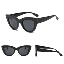 Load image into Gallery viewer, loomrack Bold Frame Cat Eye Sunglasses Home matt black