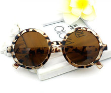 Load image into Gallery viewer, loomrack Classic Round Frame Sunglasses Sunglasses baowen