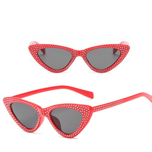 Load image into Gallery viewer, loomrack Retro Cat Eye Pointed Rhinestone Sunglasses Sunglasses