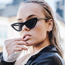 Load image into Gallery viewer, loomrack Retro Cat Eye Sunglasses Sunglasses