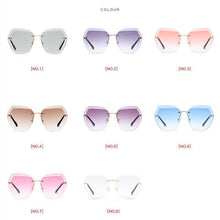 Load image into Gallery viewer, loomrack Retro Rimless Dimensional Sunglasses Sunglasses