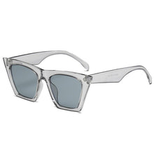 Load image into Gallery viewer, loomrack Squared Cat Eye Frames Sunglasses Gray