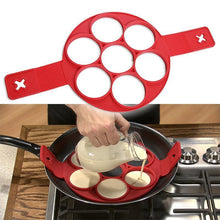 Load image into Gallery viewer, loomrack The Perfect Egg/Mini Pancake Maker