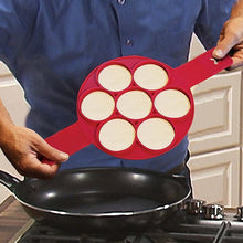 Load image into Gallery viewer, loomrack The Perfect Egg/Mini Pancake Maker