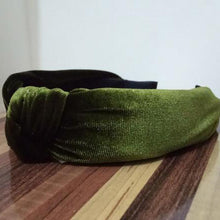 Load image into Gallery viewer, loomrack Velvet Knotted Twist Headband Hair Accessories Cyan