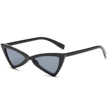 Load image into Gallery viewer, loomrack Vintage Triangle Retro Sunglasses Sunglasses Black Frame Black