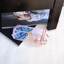 Load image into Gallery viewer, Oversized Retro Square Frame Transparent Sunglasses Sunglasses pink with F