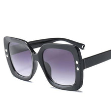 Load image into Gallery viewer, Retro Bold Frame Sunglasses Sunglasses Black / as picture