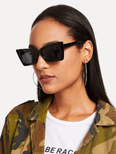 Load image into Gallery viewer, Retro Square Pointed Sunglasses Sunglasses Black Black