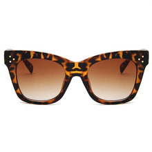 Load image into Gallery viewer, Bold Frame Classic Cat Eye Sunglasses Sunglasses leopard
