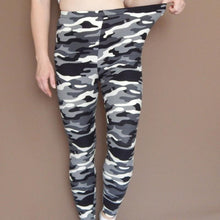 Load image into Gallery viewer, Camo Ultra Elastic Leggings Leggings 01 / One Size
