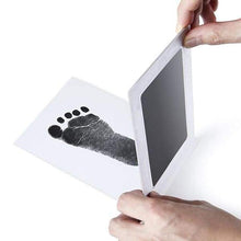 Load image into Gallery viewer, loomrack Baby Hand &amp; Footprint Inkless Ink Pad Baby Accessories
