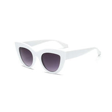 Load image into Gallery viewer, loomrack Bold Frame Cat Eye Sunglasses Home
