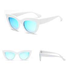 Load image into Gallery viewer, loomrack Bold Frame Cat Eye Sunglasses Home white v blue
