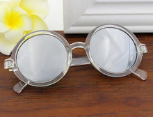 Load image into Gallery viewer, loomrack Classic Round Frame Sunglasses Sunglasses Silver
