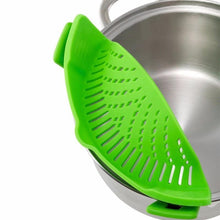 Load image into Gallery viewer, loomrack Perfect Fit Silicone Pot Bowl Clip-On Strainer Home Accessories
