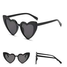 Load image into Gallery viewer, loomrack Pointed Cat Eye Heart Sunglasses Sunglasses
