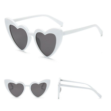 Load image into Gallery viewer, loomrack Pointed Cat Eye Heart Sunglasses Sunglasses
