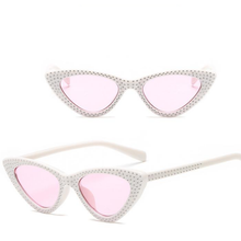 Load image into Gallery viewer, loomrack Retro Cat Eye Pointed Rhinestone Sunglasses Sunglasses

