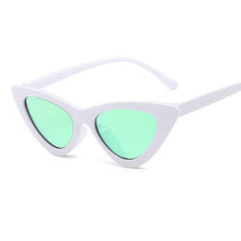 Load image into Gallery viewer, loomrack Retro Cat Eye Pointy Sunglasses Sunglasses
