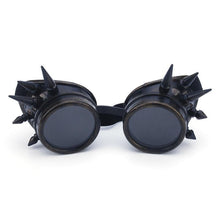 Load image into Gallery viewer, loomrack Spiked Goggle Sunglasses Sunglasses vintage green
