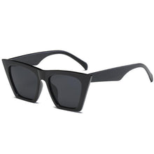 Load image into Gallery viewer, loomrack Squared Cat Eye Frames Sunglasses Black
