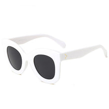 Load image into Gallery viewer, loomrack Vintage Thick Cat Eye Glasses Sunglasses White
