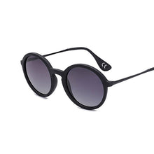 Load image into Gallery viewer, Round Frame Vintage Polarized Sunglasses Sunglasses C01 Black Smoke
